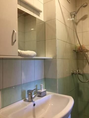 Фото номера Дом с 4 спальнями Загородные дома Kaimo turizmo sodyba Geras г. Leliūnai 14
