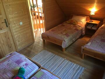 Фото номера Четырехместный номер с душем Загородные дома Kaimo turizmo sodyba Geras г. Leliūnai 8